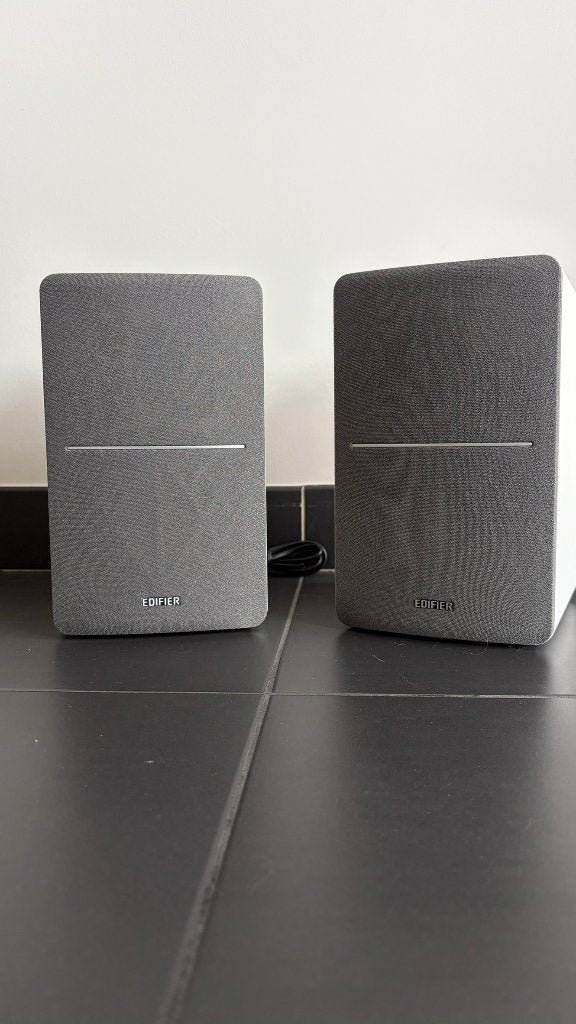 Bureau speaker sets voor PC, Computers en Software, Pc speakers, Ophalen, Zo goed als nieuw, Audiokanaal 2, Edifier