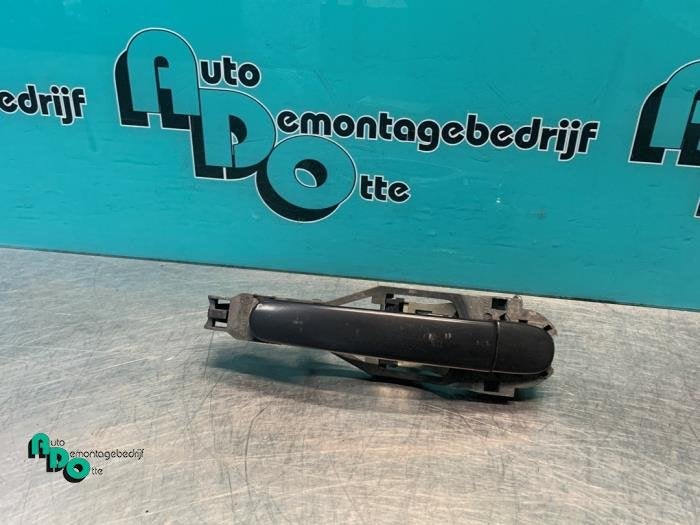 Poignée portière 2portes droite d'un Seat Arosa (Arosa 00-, -, 3 mois de garantie, Utilisé, -
