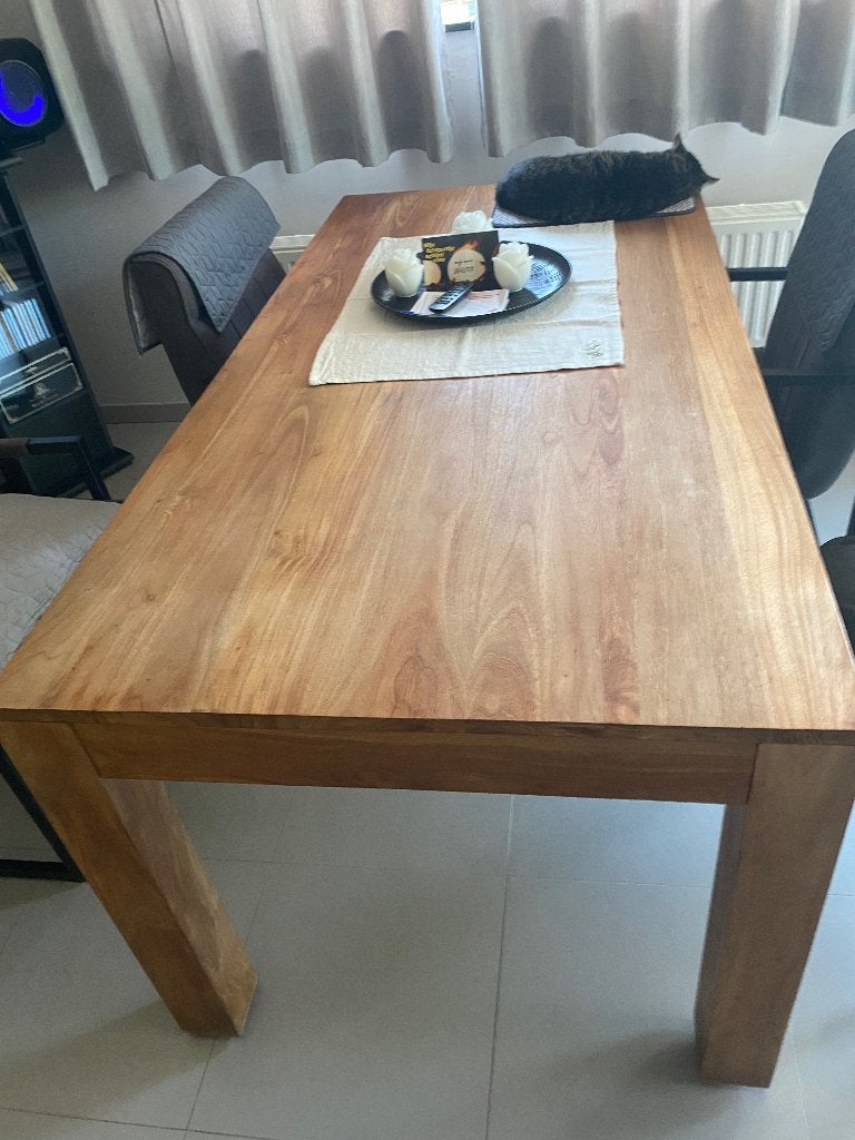Teak tafel, Ophalen
