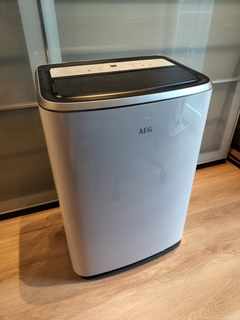 Climatiseur portatif AEG ChillFlex Pro AXP26U338CW, Electroménager, Comme neuf, Enlèvement, Refroidissement et Déshumidification