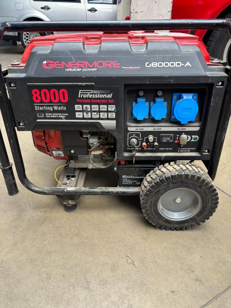Genermore 8000, Bricolage & Construction, Générateurs, Enlèvement, Comme neuf