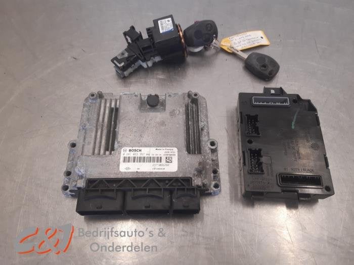 Serrure de contact + ordinateur d'un Fiat Talento, -, 3 mois de garantie, Utilisé, Fiat