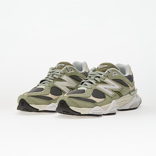 New Balance 9060 Fall suede pack Olive maat 46,5, Vêtements | Hommes, Chaussures, Neuf, Autres couleurs, Baskets, Envoi