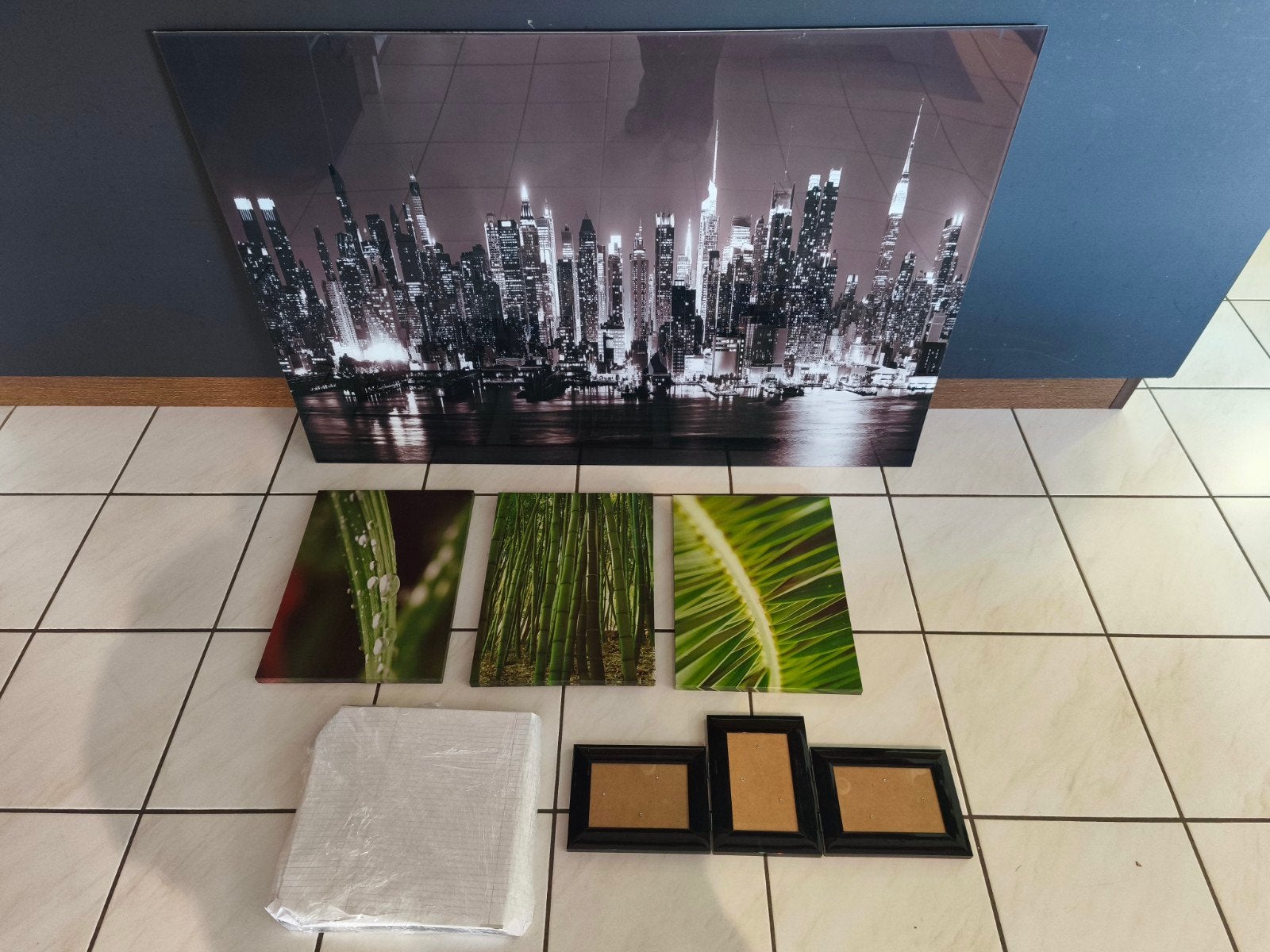 Lot décoration murale tableau New York, 3 cadres, 12 miroirs, Verre, Enlèvement, Utilisé, Blanc