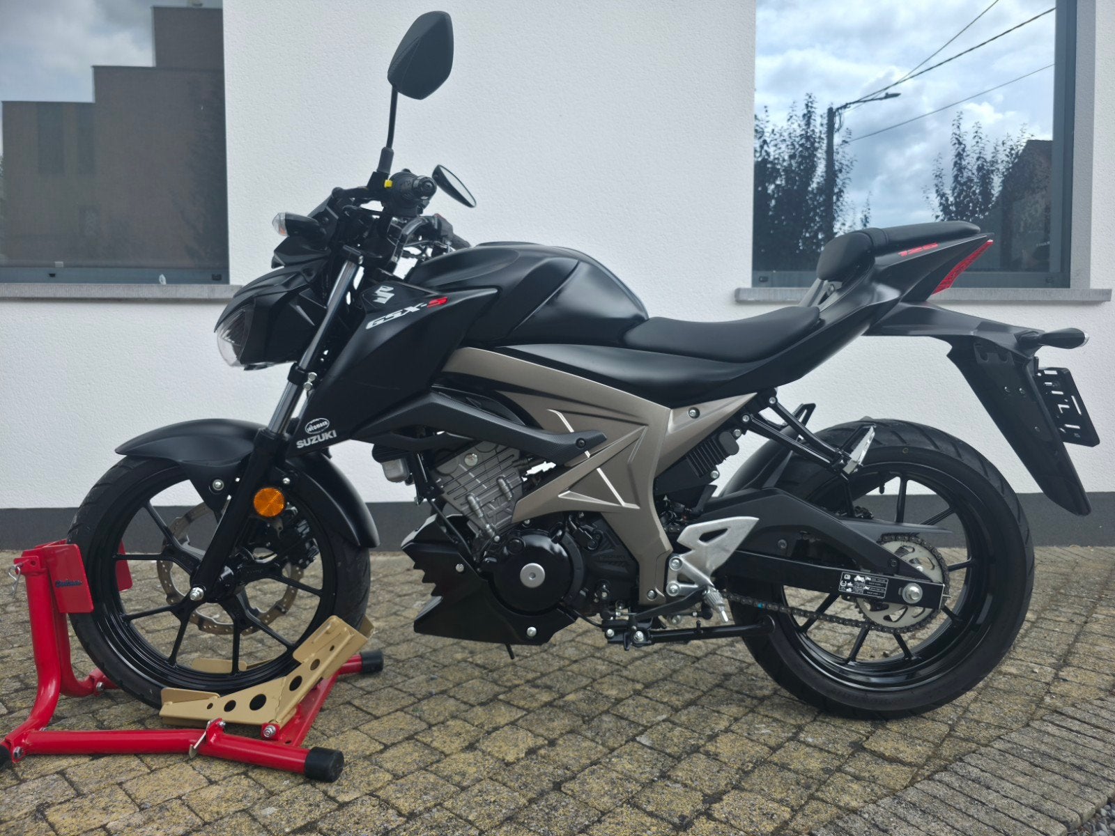 Suzuki GSX-S 125 - 3000Km - Garantie - Topconditie*, Particulier, 125 cc, 11 kW of minder, 1 cilinder