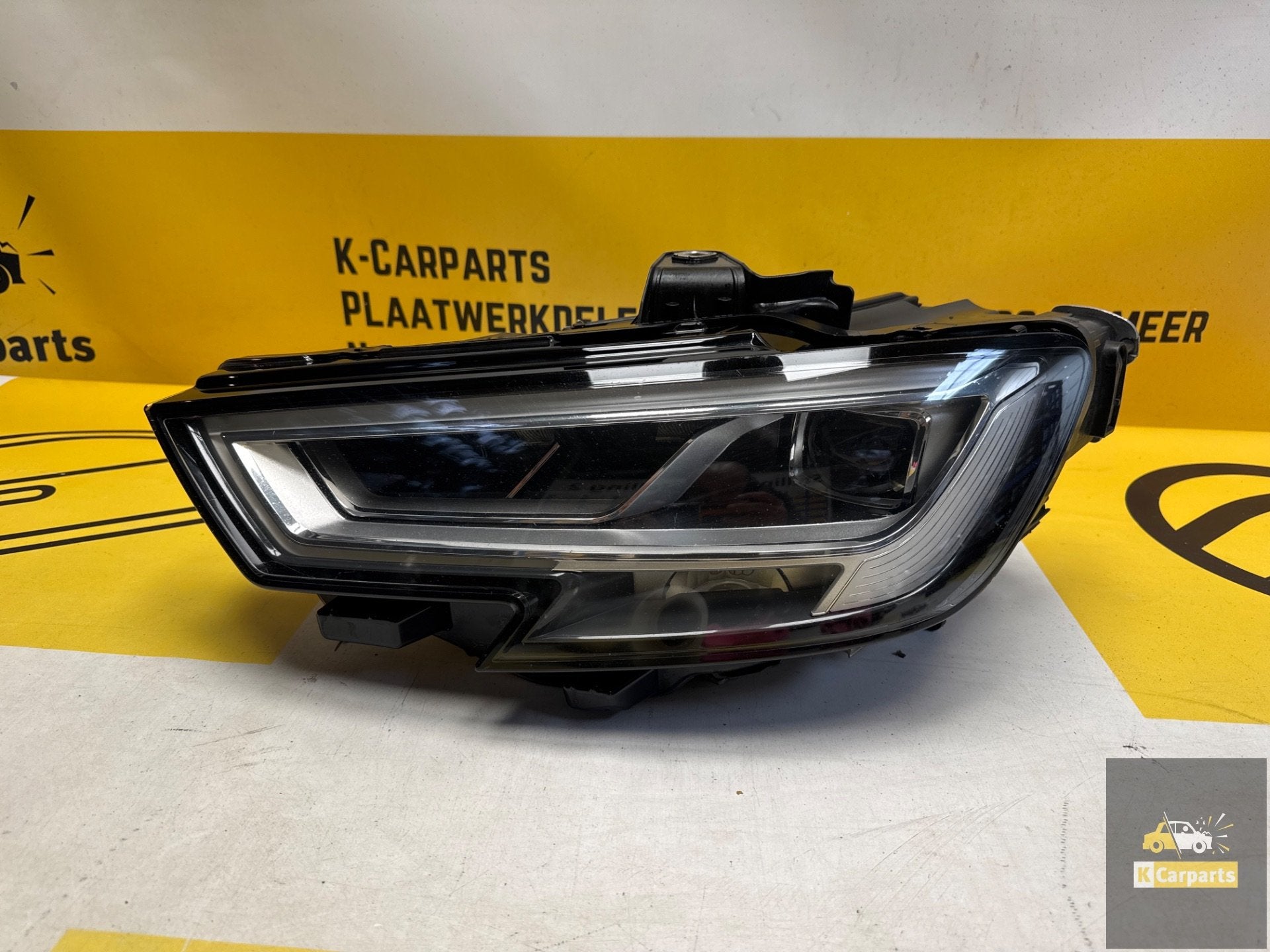 Phares avant Audi A3 8V Facelift Full LED Links 16-20 8V0941, Info@fabrikant.eu, Fabrikant BV, Fabrikantstraat 1
1000 AA  Amsterdam, NL