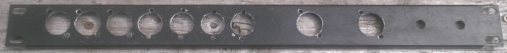 Paneel 1HE, 11x gat, diverse diameters, Musique & Instruments, Enlèvement ou Envoi, Utilisé, Autres instruments, Flight case