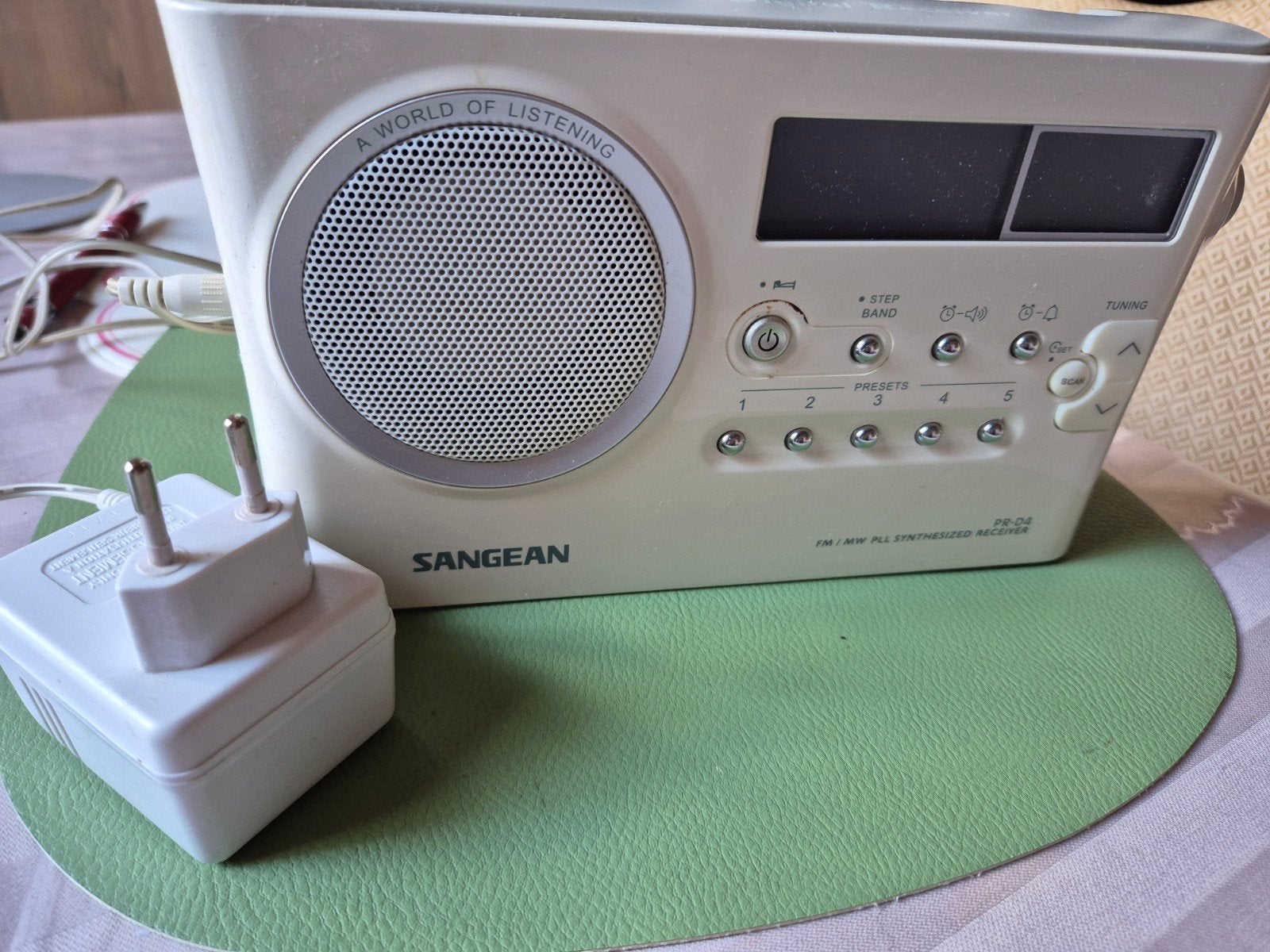 Radio Sangean, Ophalen, Radio
