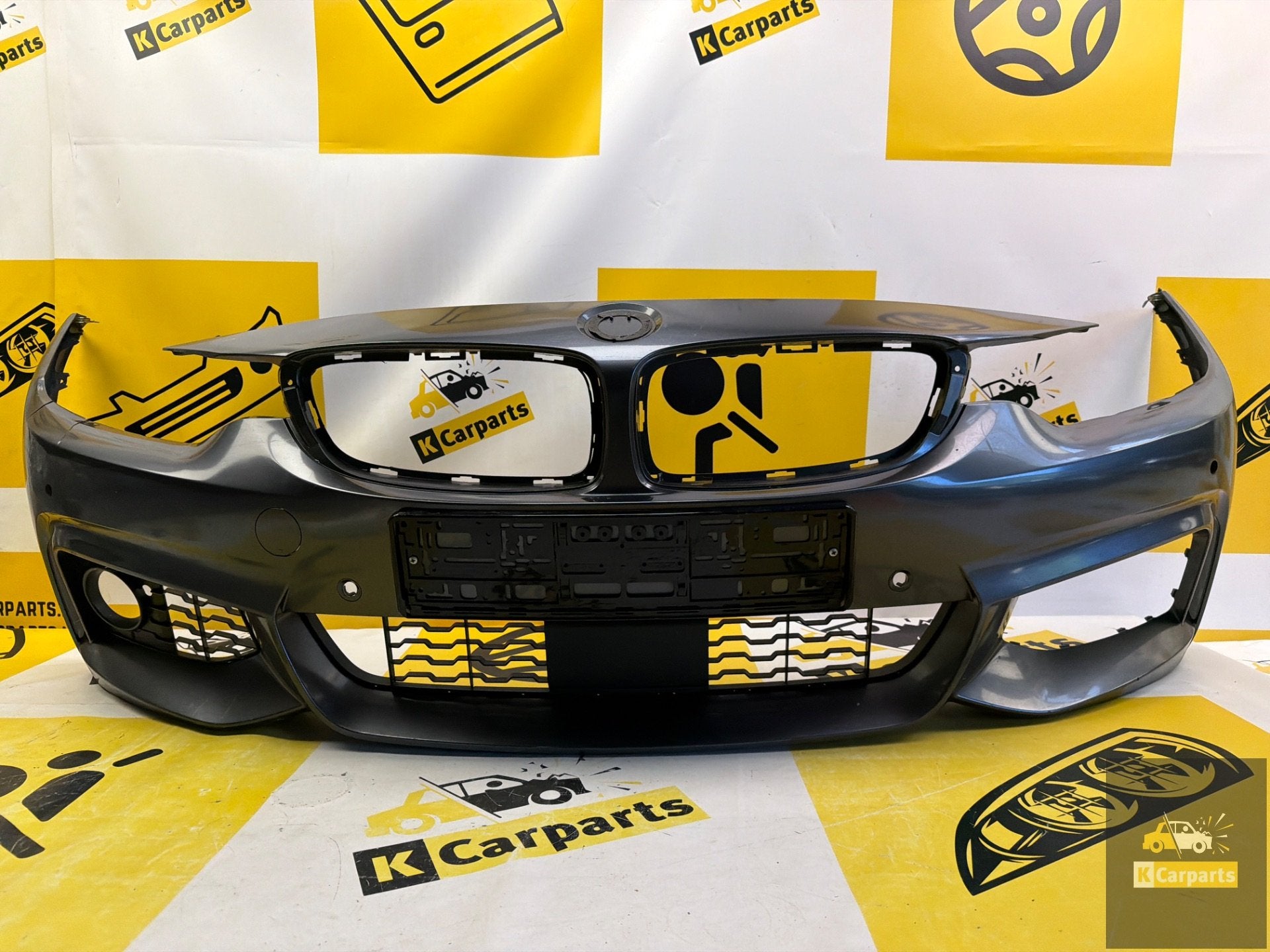 Voorbumper BMW 2 Serie F22 F23 M-Pakket KLS PDC origineel bu, Auto-onderdelen, Petuelring 130
80788  Munich, DE, Gebruikt, Voor