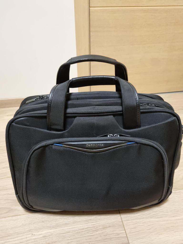Samsonite Laptop Briefcase 16" - Zwart, Computers en Software, Laptoptassen, Ophalen, Gebruikt, Tabletvak, Zwart