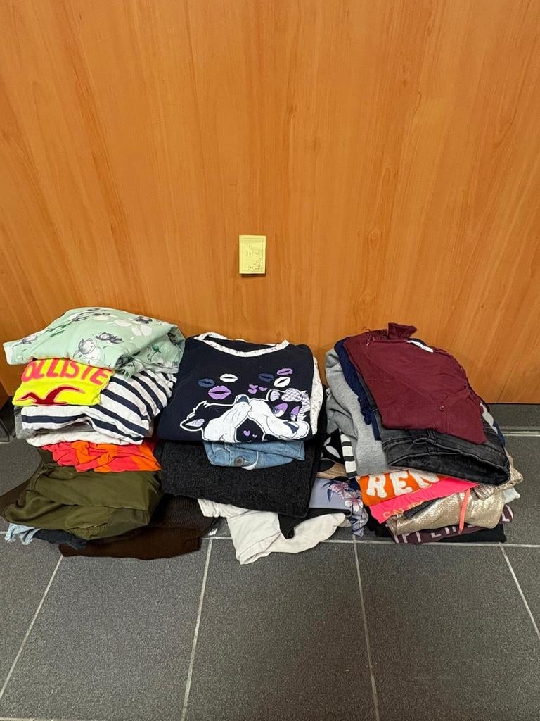 Pakket dameskleding, Ophalen, Maat 38/40 (M)