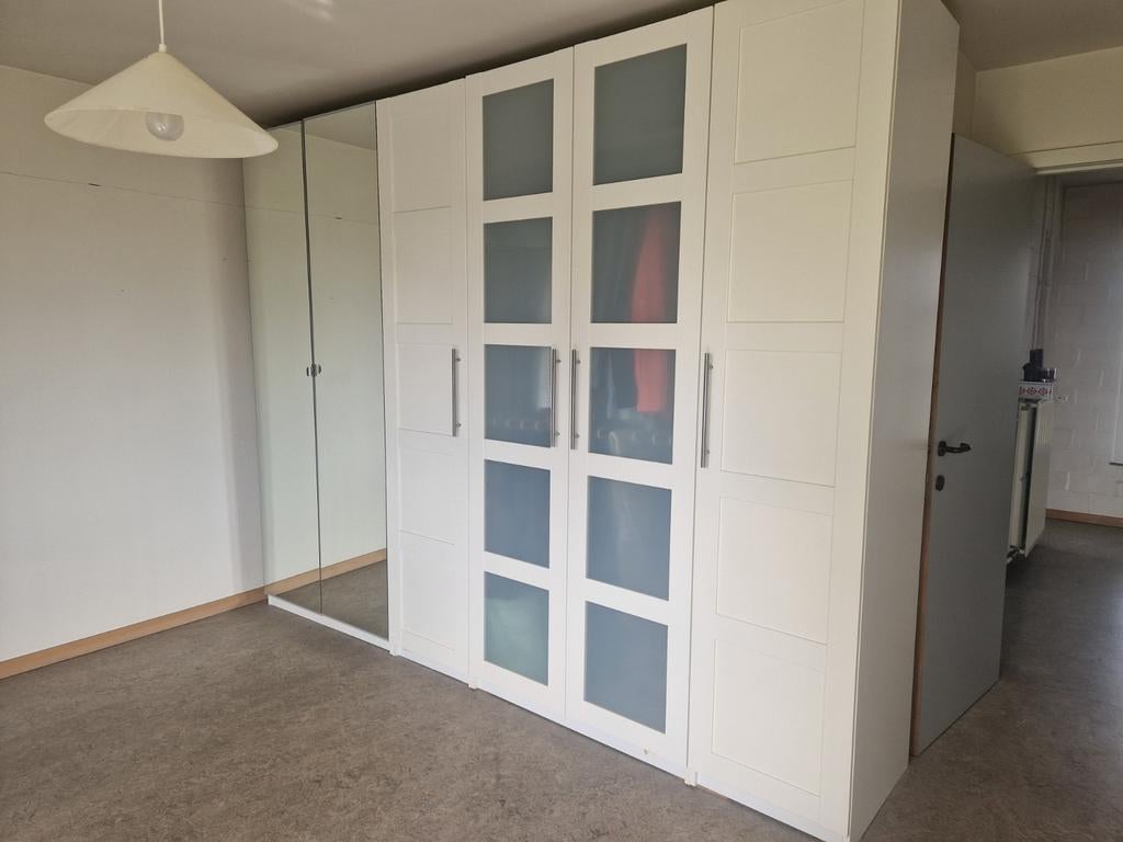 Heel grote Ikeakast in topstaat, zelf demonteren, Huis en Inrichting, Kasten | Kleerkasten, Ophalen