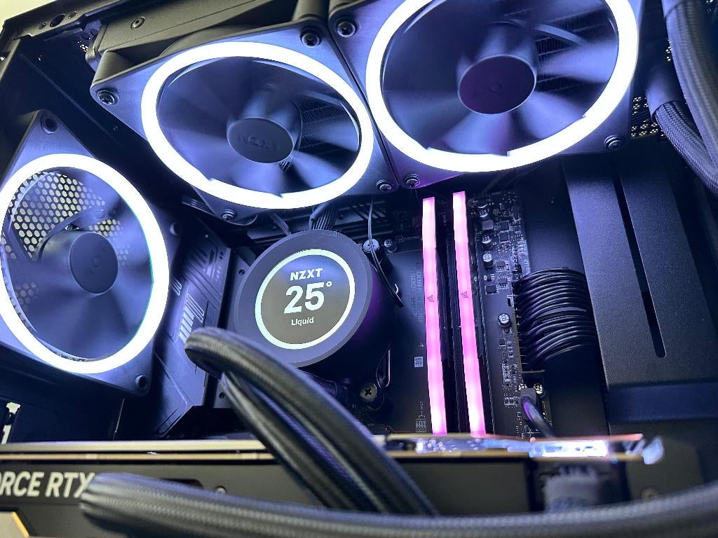 High End Gaming PC met 7950xt  4090  32 GBddr5, Ophalen, 32 GB, Custom Build, Zo goed als nieuw
