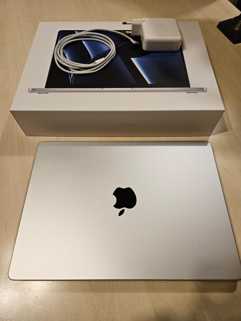 Apple Macbook Pro - 2023- M2 Pro Chip, Computers en Software, Ophalen of Verzenden, MacBook