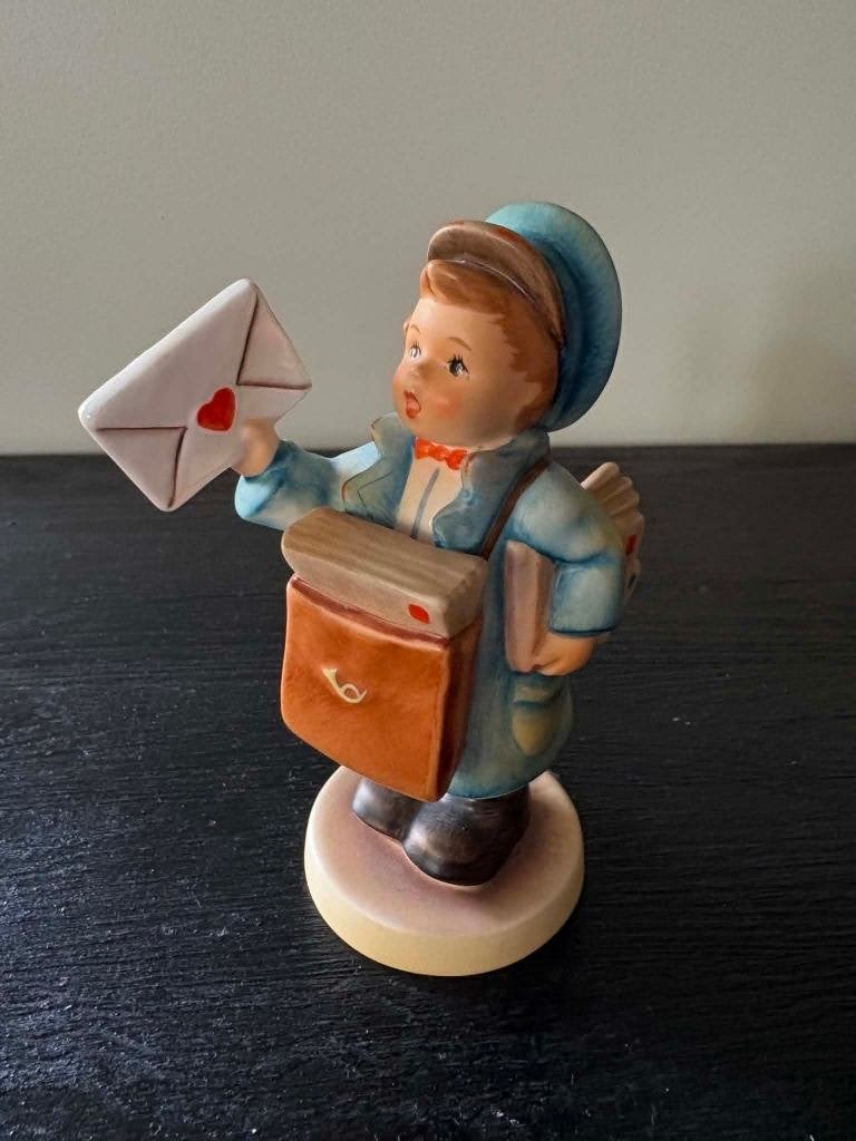 Hummel Goebel postbode, Verzamelen, Ophalen of Verzenden, Zo goed als nieuw, Hummel
