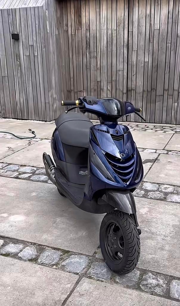 GEZOCHT! Piaggio zip sp 2t 50cc, Vélos & Vélomoteurs, Scooters | Piaggio, Enlèvement ou Envoi, Zip
