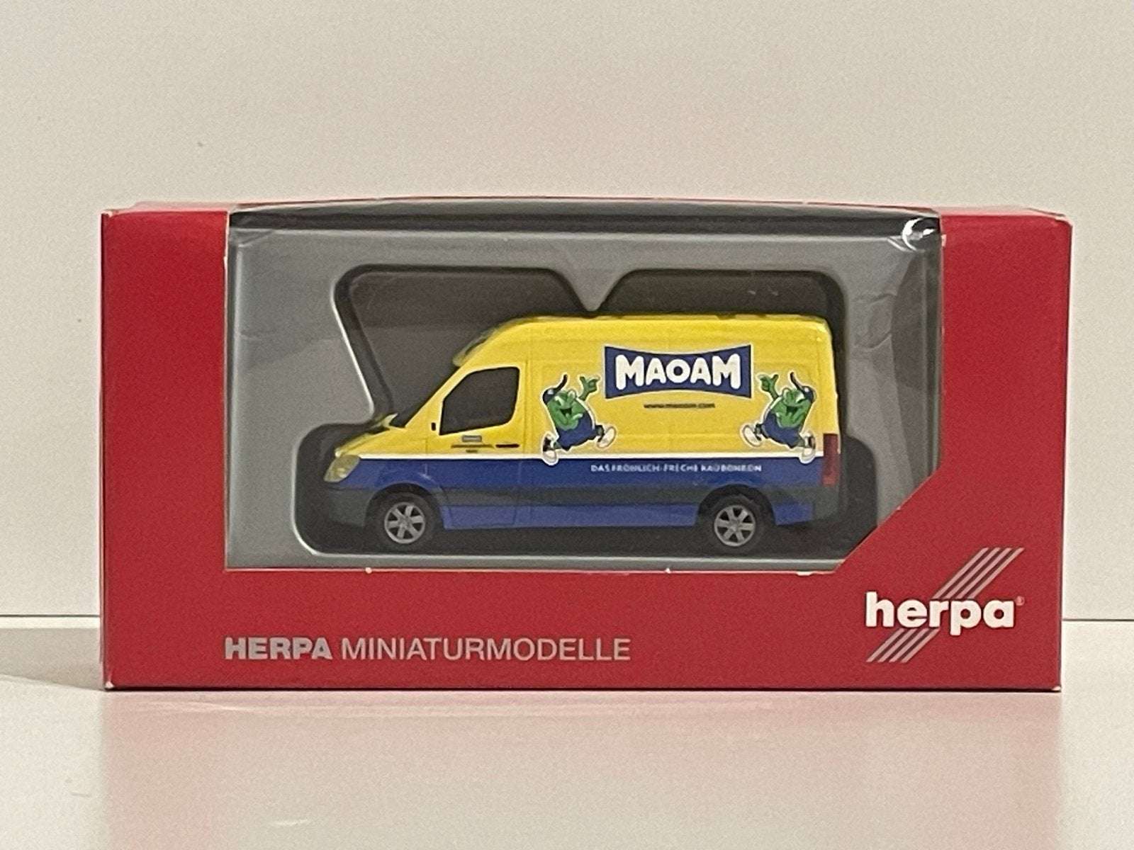 Herpa MB Sprinter busje MAOAM 1:87, Ophalen of Verzenden, Zo goed als nieuw, Bus of Vrachtwagen, Herpa