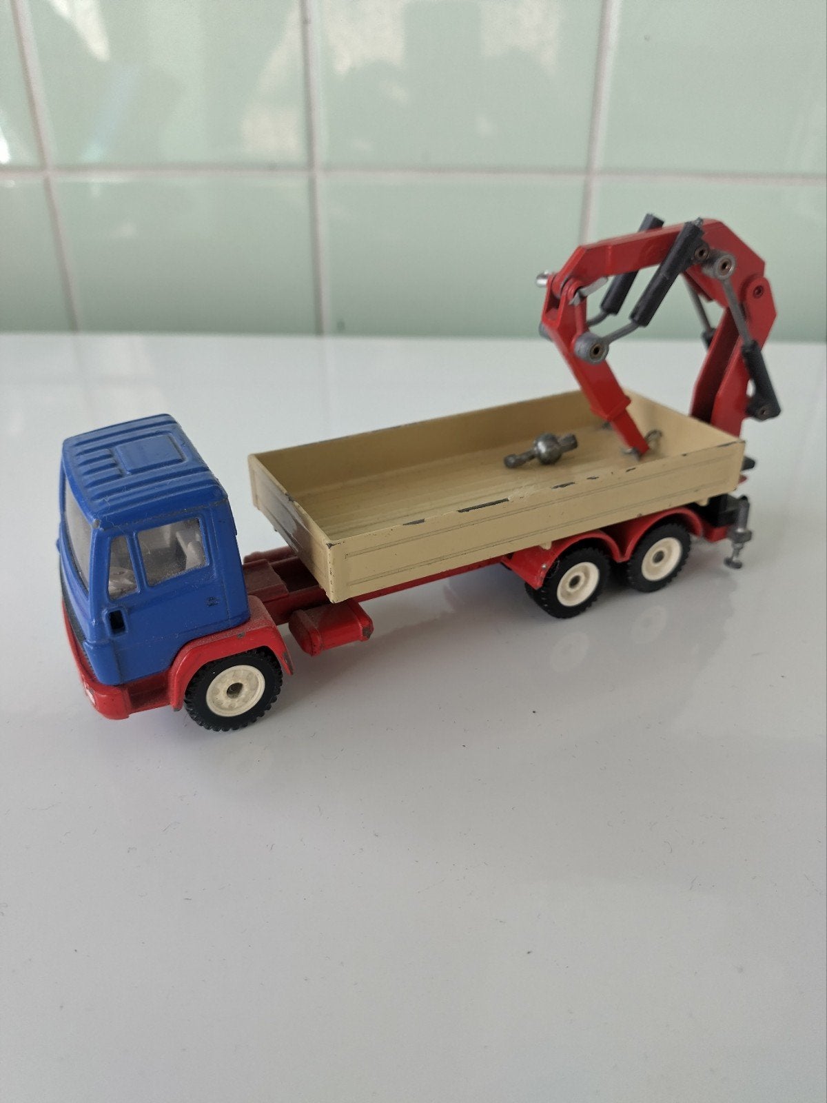 Vintage Siku Mercedes Truck AFHALING LEES BESCHRIJVING, Enlèvement, Utilisé, Bus ou Camion