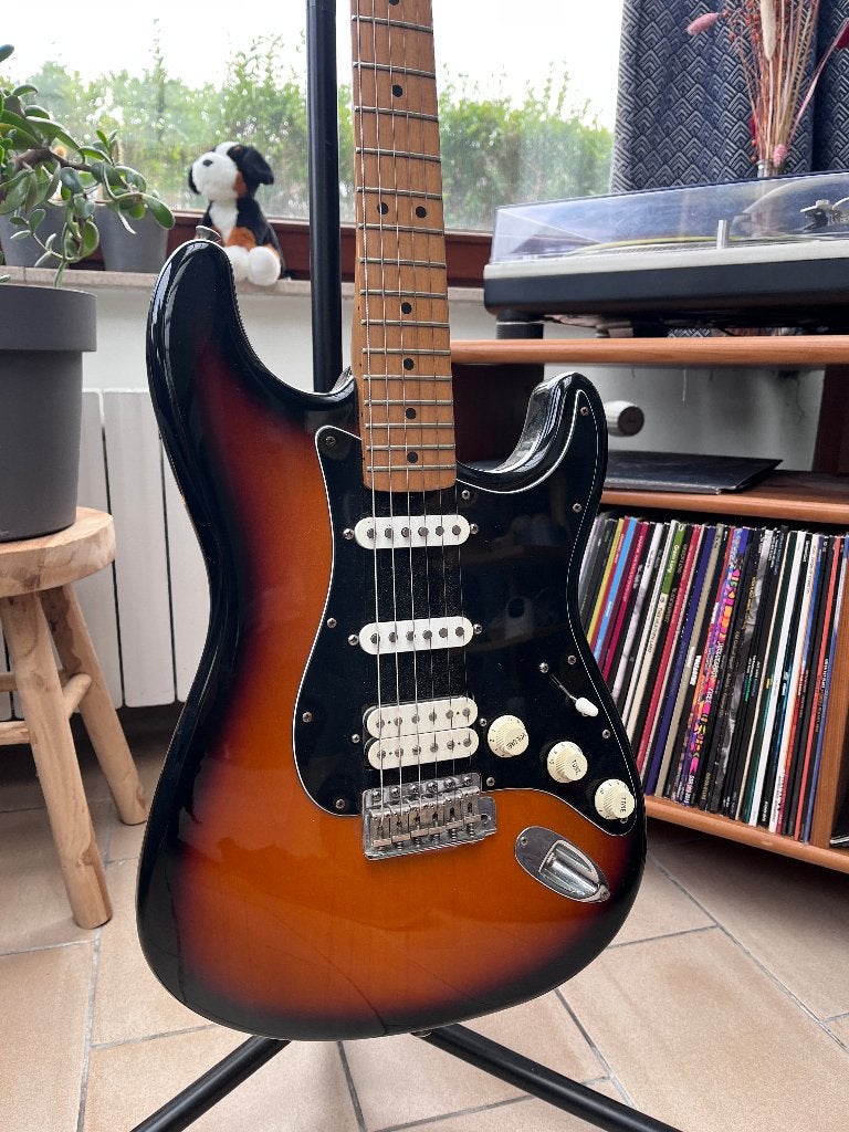 Fender Stratocaster HSS California Series (USA) 1997/1998, Musique & Instruments, Instruments à corde | Guitares | Électriques