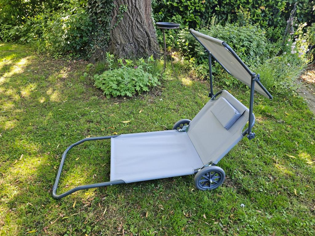 Chaise longue Garden Feelings, sur roulettes, tête réglable, Ophalen, Gebruikt, Verstelbaar