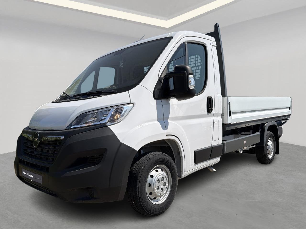 Opel Movano 3500 2.2 L Turbo D 103kW L2 Light, Auto's, Bestelwagens en Lichte vracht, Voorwielaandrijving, Stof, Gebruikt, Zwart