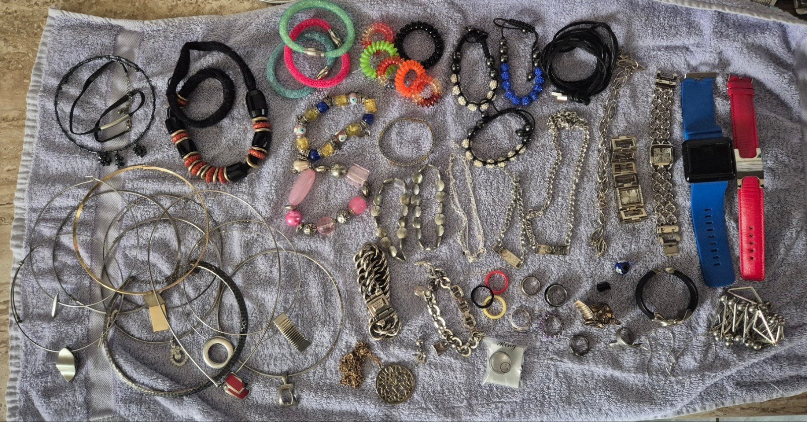 Allerlei sieraden / juwelen / horloges, Handtassen en Accessoires, Overige Accessoires, Ophalen