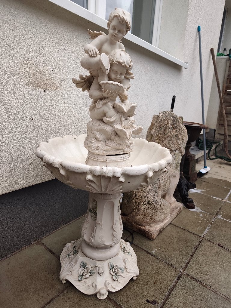 Fontaine ange (!!!!pas en pierre !!!), Enlèvement, Pierre, Fontaine