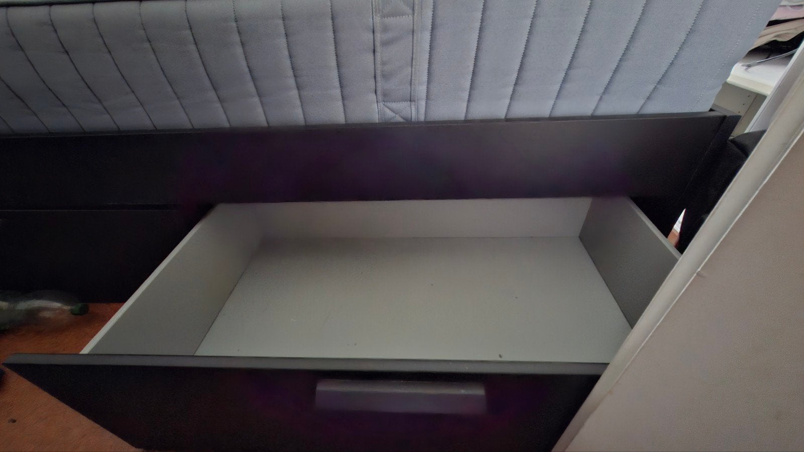 bed en matras, Enlèvement, Noir