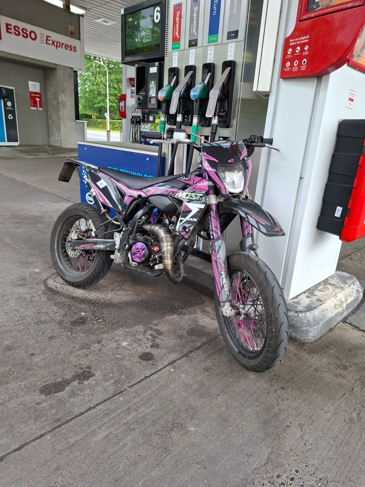 Sherco smrs 50 2025, Fietsen en Brommers, Brommeronderdelen | Algemeen, Ophalen, Zo goed als nieuw, Uitlaat, Beta rr50 sherco fantic aprilia Malossi