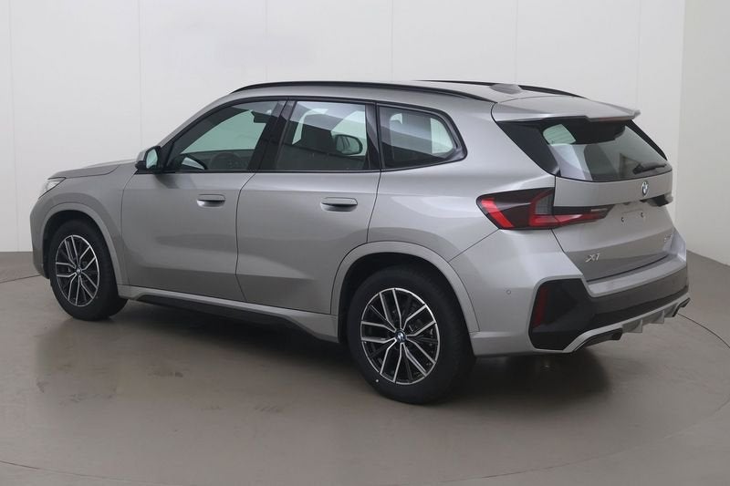 BMW X1 1.5ia sdrive18 136 AT, Gebruikt, 146 g/km, Bedrijf, 5 zetels