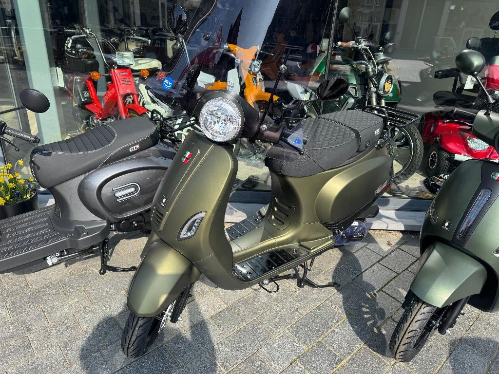 GTS Toscane Exclusive, Fietsen en Brommers, Nieuw, Benzine, Ophalen, Overige merken