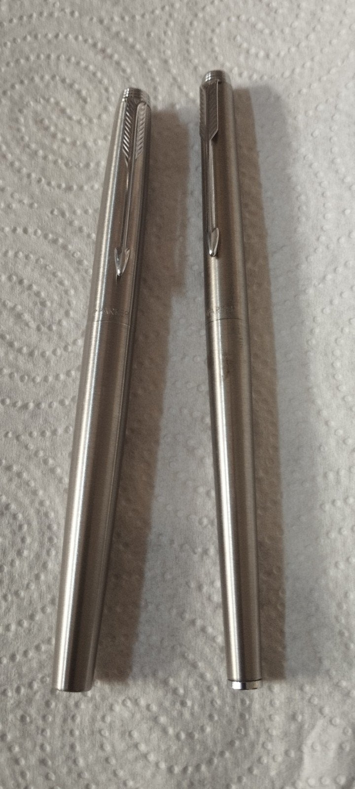 2 stylos a plume parker, Enlèvement ou Envoi, Parker