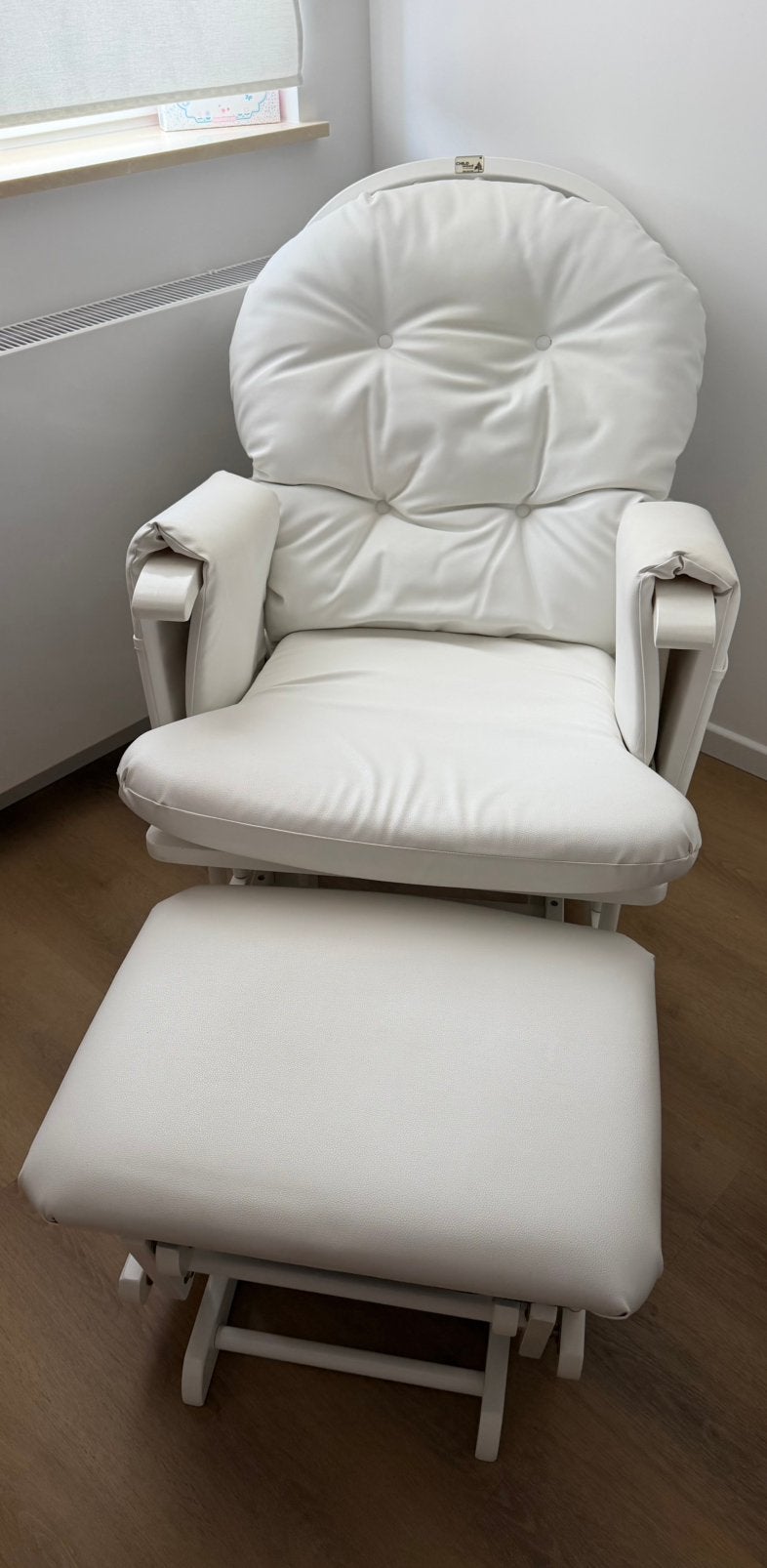 Chaise d’allaitement CHILDWOOD, Enfants & Bébés, Chaises pour enfants, Enlèvement, Comme neuf