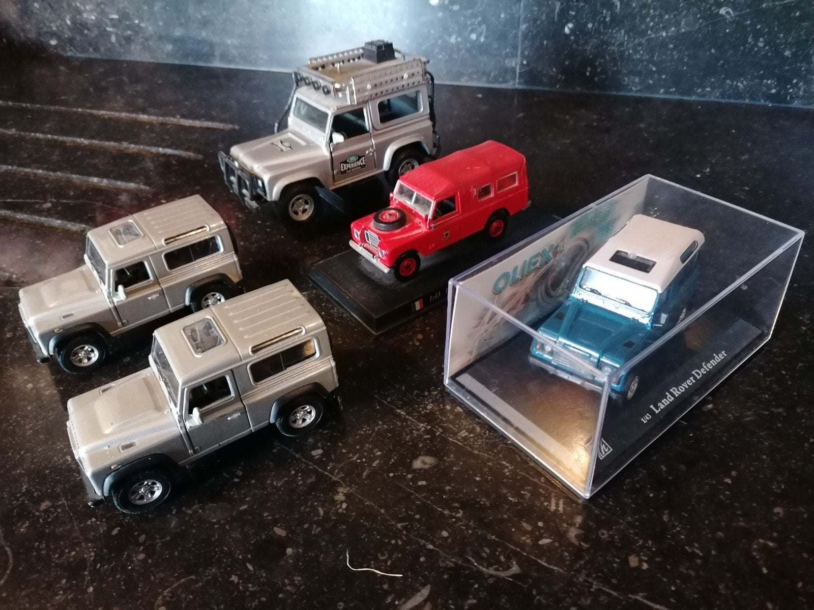 Schaalmodellen Defender, Ophalen of Verzenden