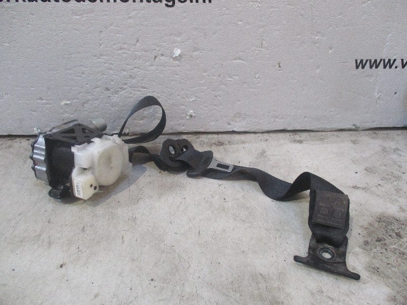 CEINTURE DE SECURITE ARRIERE DROITE Saab (12796401), Saab-de-info@saabgroup.com, Marienbergstraße  96
90411  Nürnberg, DE, Utilisé