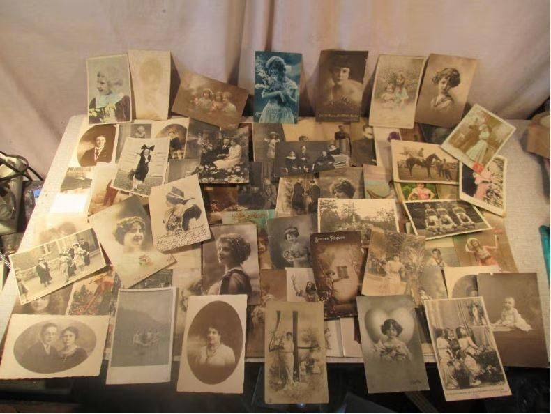 69 Cartes postales/cartes postales anciennes - Personnes, Enlèvement ou Envoi, 1920 à 1940, Affranchie