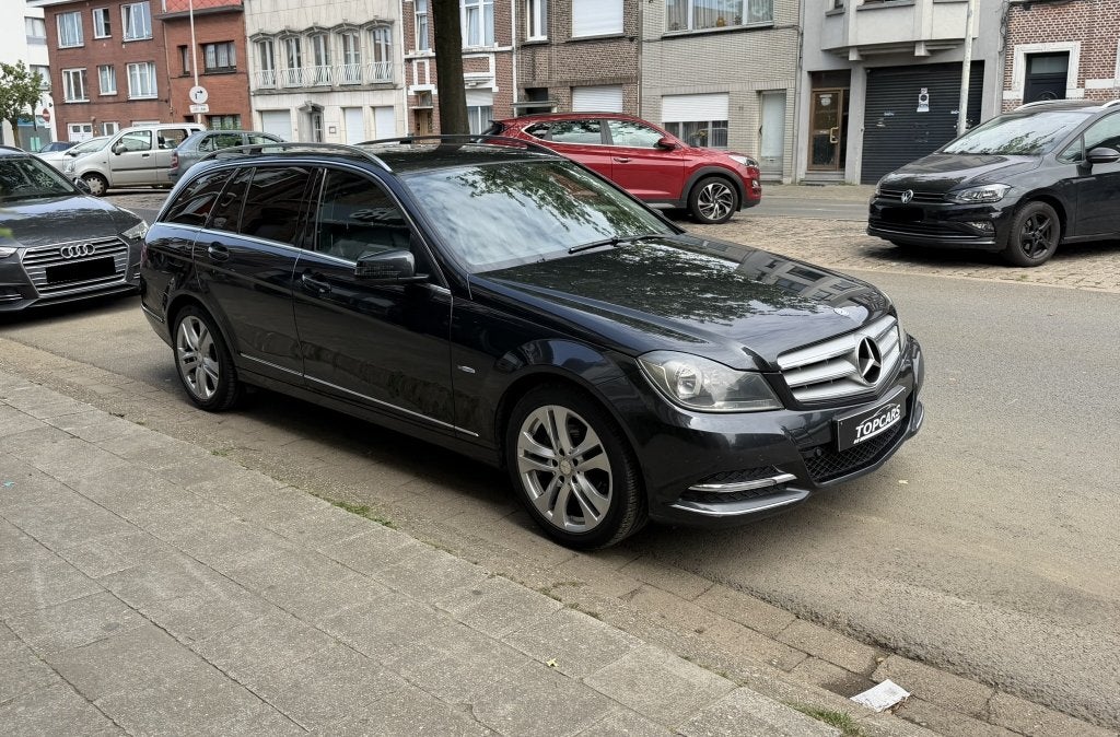 Mercedes C200CDI Avantgarde Facelift  *** Motorprobleem ***, Auto's, Mercedes-Benz, 100 kW, Euro 5, Achterwielaandrijving, 1800 kg
