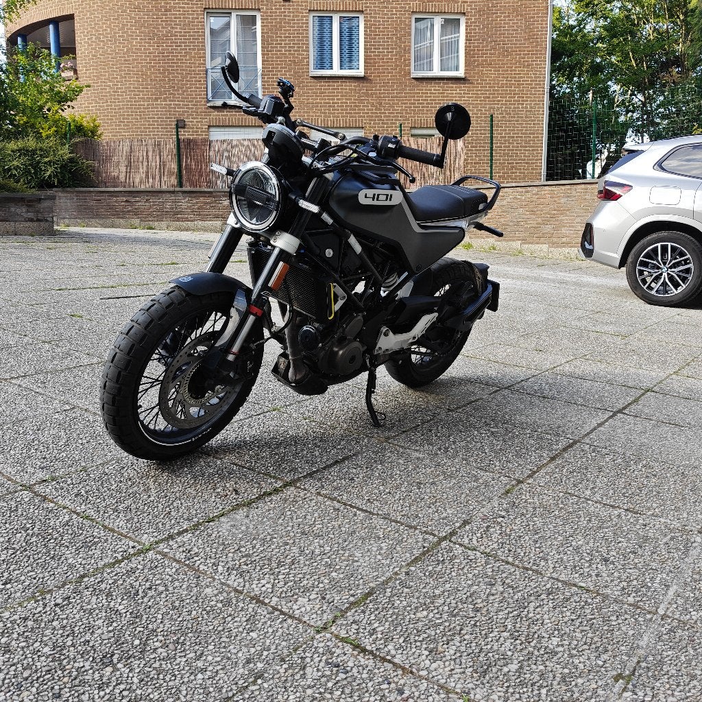 Husqvarna Svartpilen 401 - Akrapovic, Motoren, Motoren | Husqvarna, Particulier, Naked bike, 12 t/m 35 kW, 1 cilinder, Minimaal motorrijbewijs A2