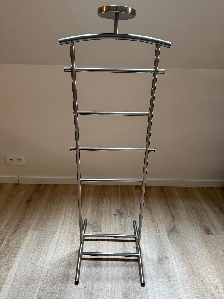 Dressboy / Klerenhanger — 5 EUR, Ophalen, Zo goed als nieuw