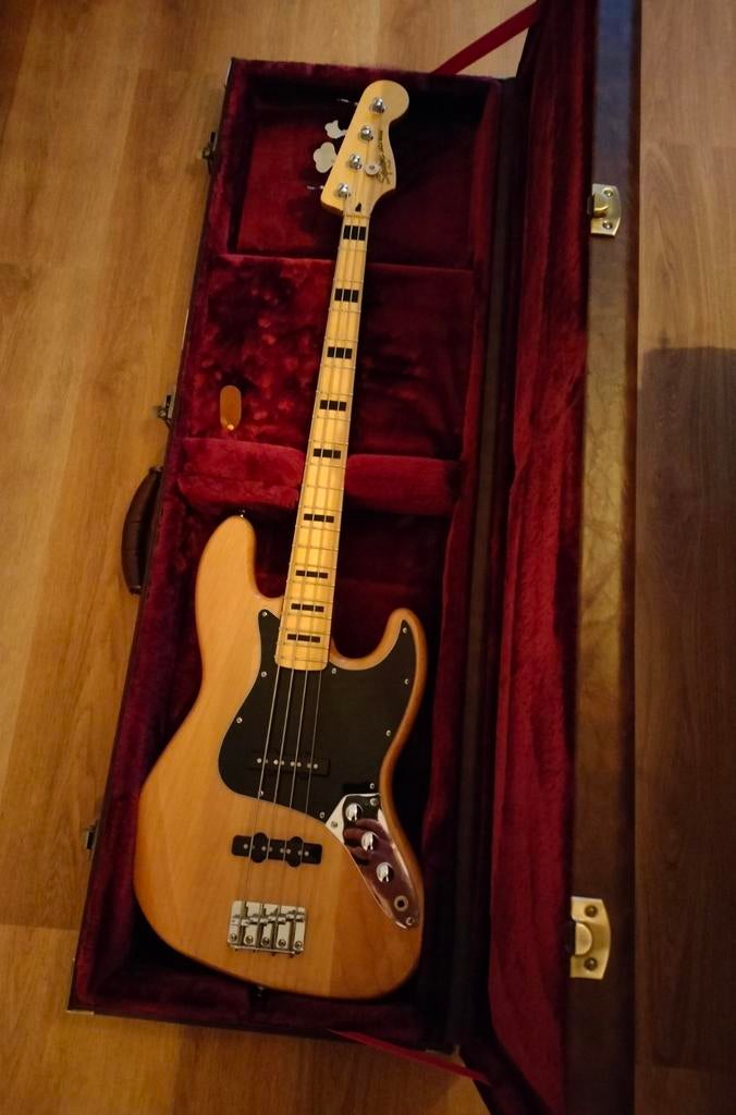 Basse de jazz modifiée vintage des années 70, Enlèvement