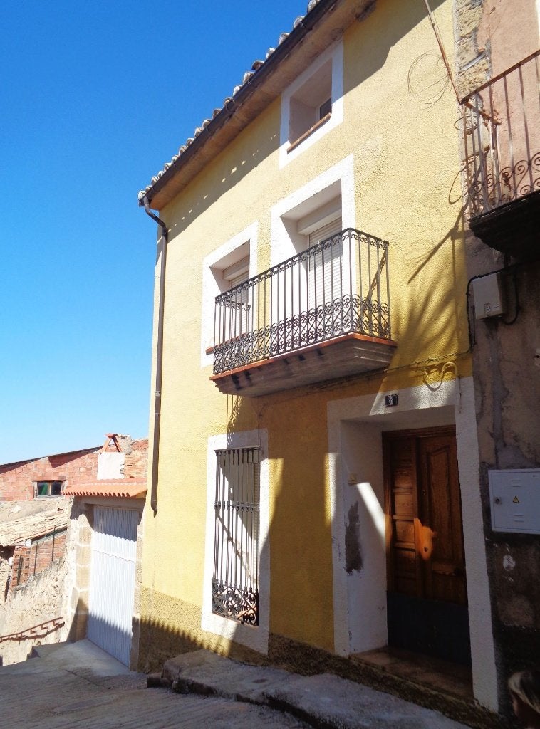 Dorpshuis in Maella (Aragón, Spanje) - 1107, Immo, Buitenland, 398 m², Woonhuis, Spanje, Dorp