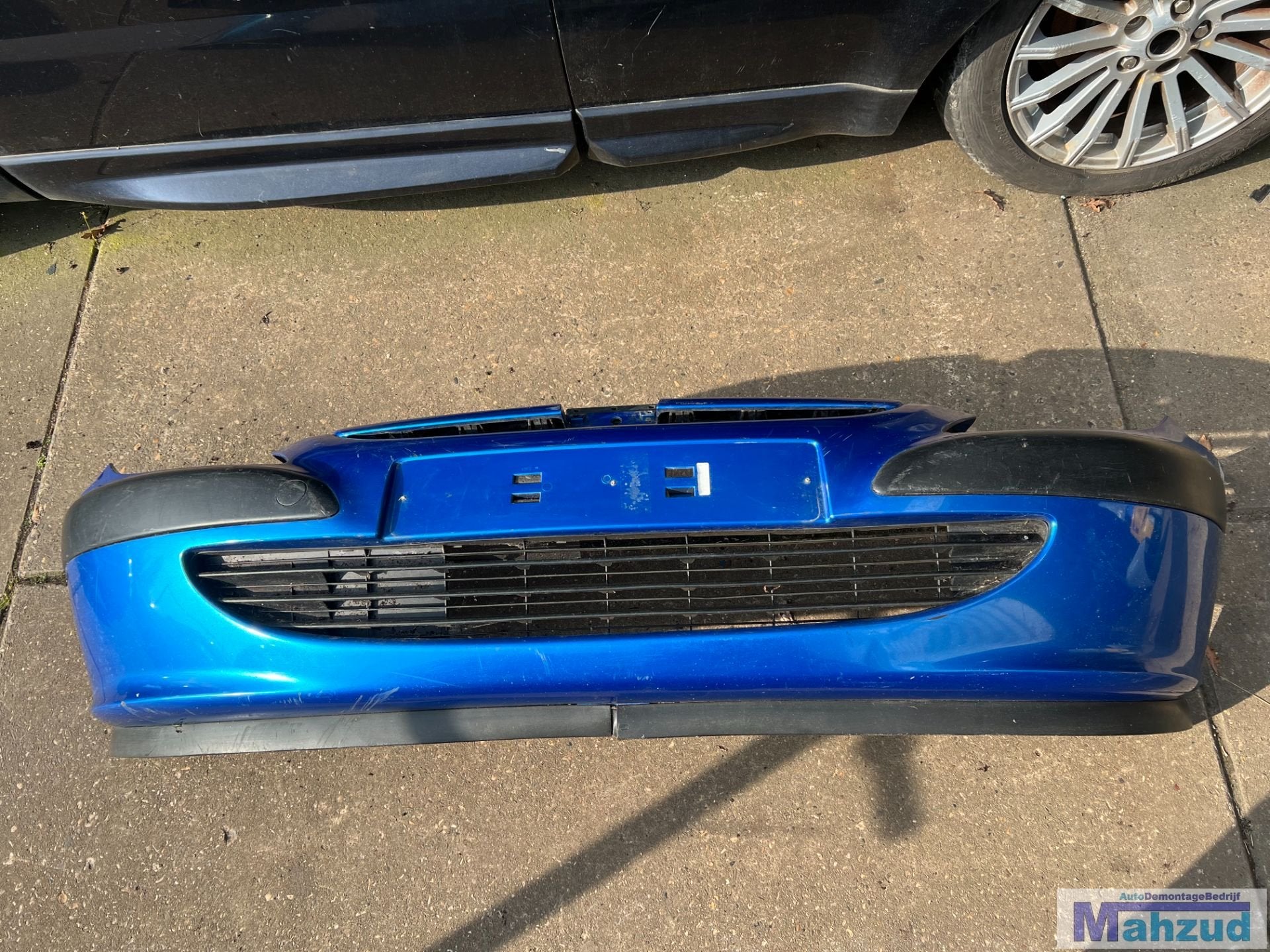 PEUGEOT 307 Blauw voorbumper 2000-2009, Auto-onderdelen, Taurusavenue 1
2132 LS  Hoofddorp, NL, Gebruikt, Contact.group@renault.com