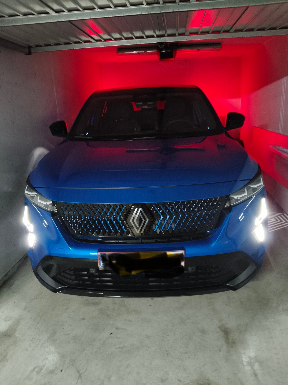 als nieuw,rafale esprit alpine, 14500km,meer dan 3j garantie, Auto's, Blauw, Alcantara, 5 deurs, Dealer onderhouden