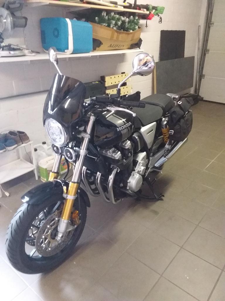 honda motorfiets 2018 27600 km. Met vele opties., Motos, Enlèvement, Utilisé