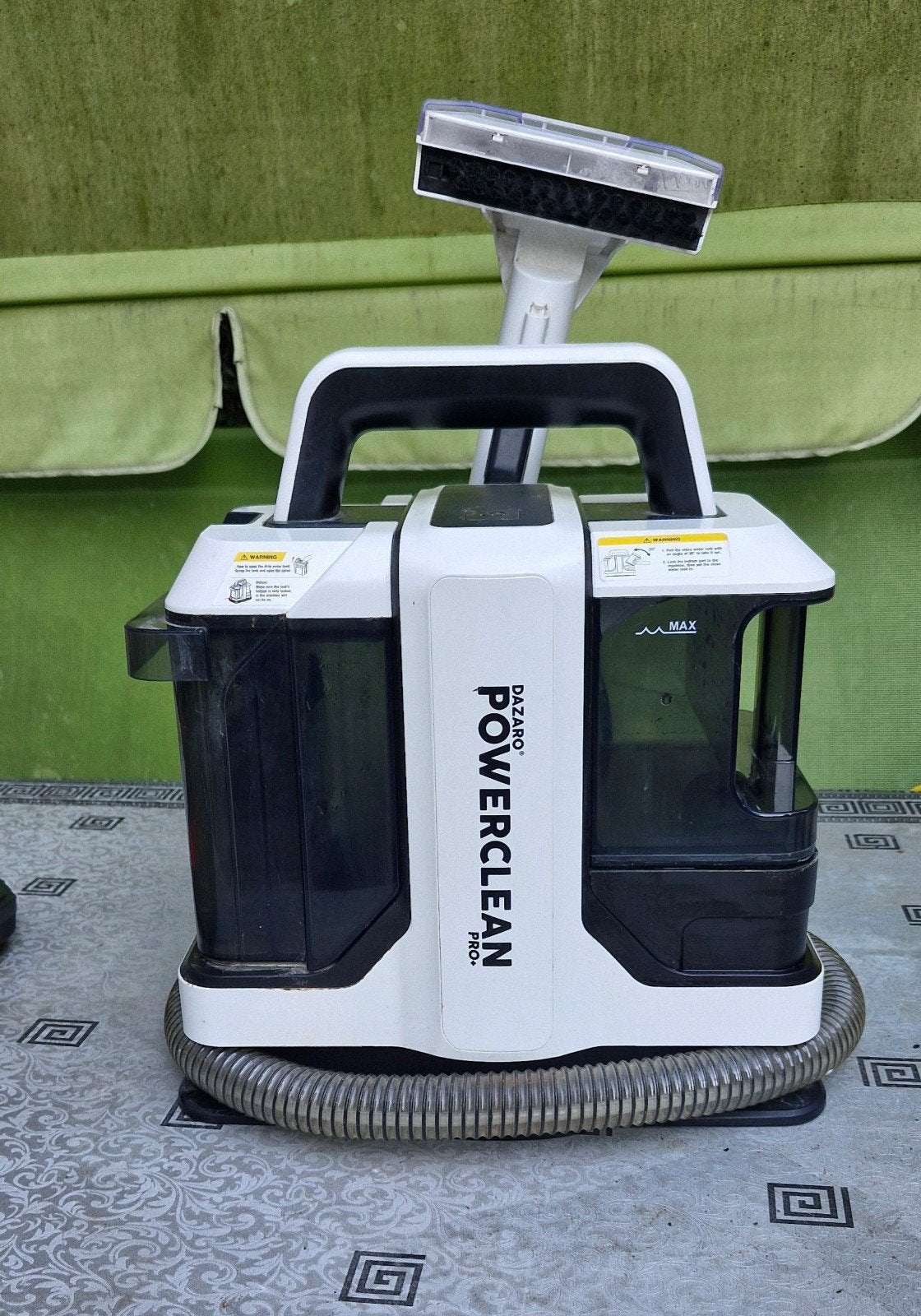 machine de nettoyeur de taches et de tapis portable, Enlèvement