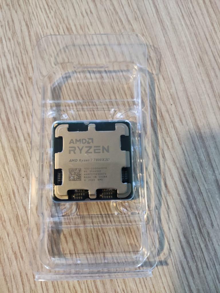 Ryzen 7 7800X3D, Computers en Software, Processors, Ophalen