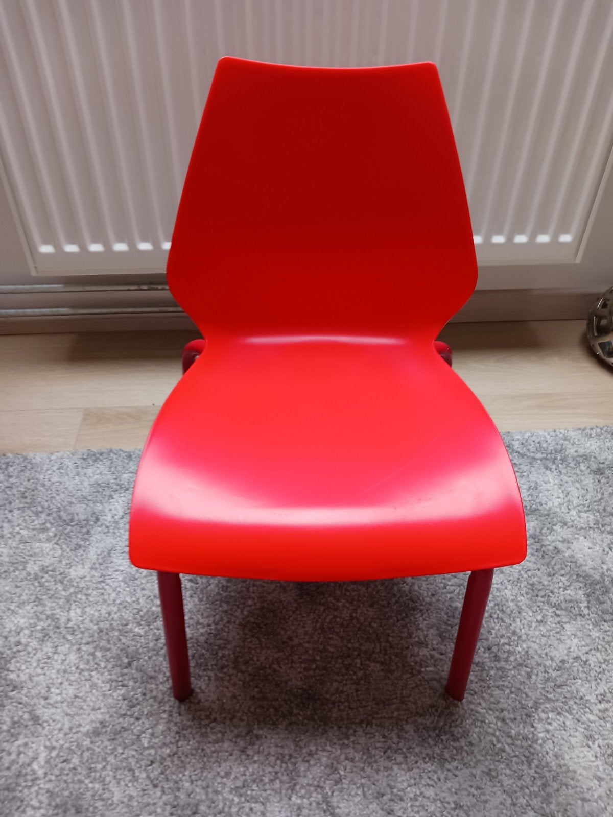 Rood kinderstoeltje te koop., Kinderen en Baby's, Ophalen, Zo goed als nieuw, Stoel(en)