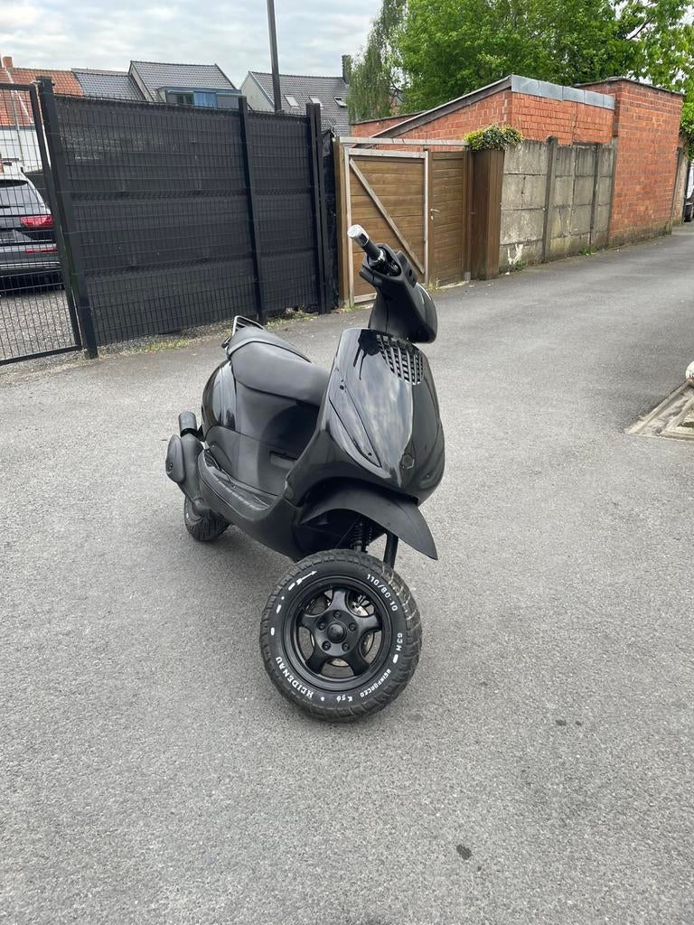 Zip a klasse 70cc, Vélos & Vélomoteurs, Scooters | Piaggio, Enlèvement ou Envoi, Zip, 70 cm³, Comme neuf
