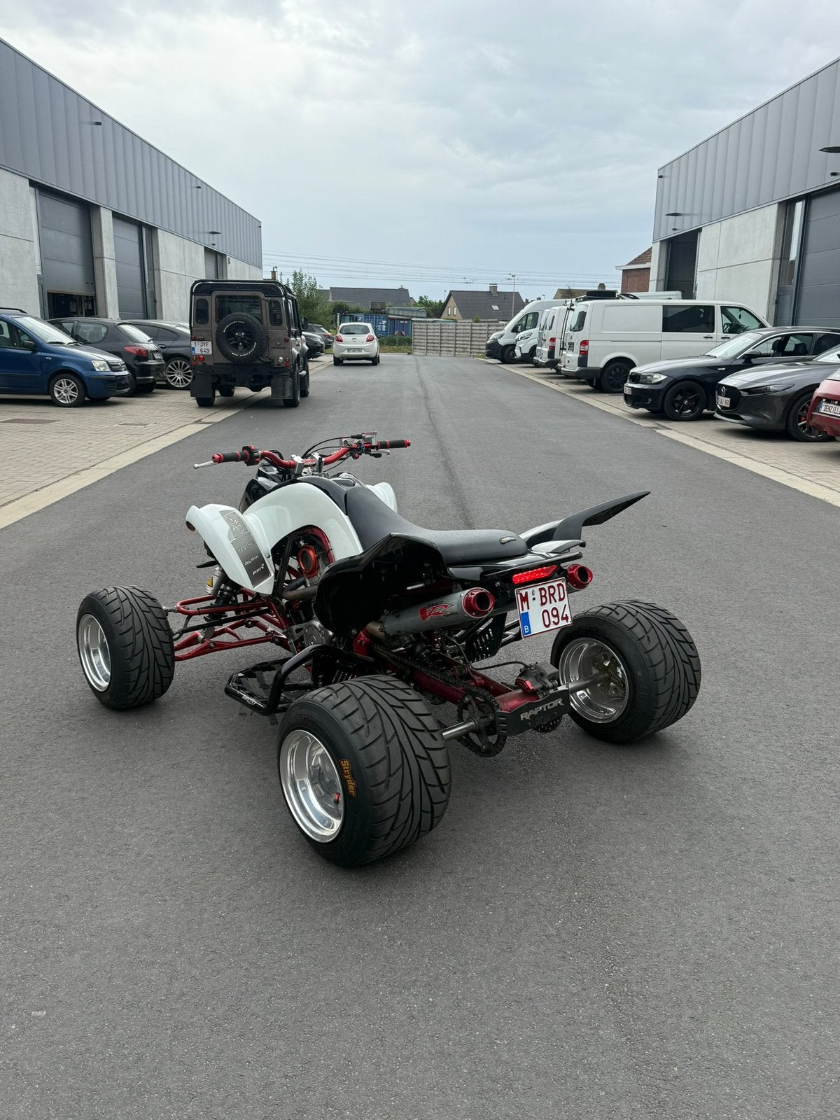 Yamaha Raptor 700R 2010 — Très belle version, Motos, 12 à 35 kW, 689 cm³, 1 cylindre