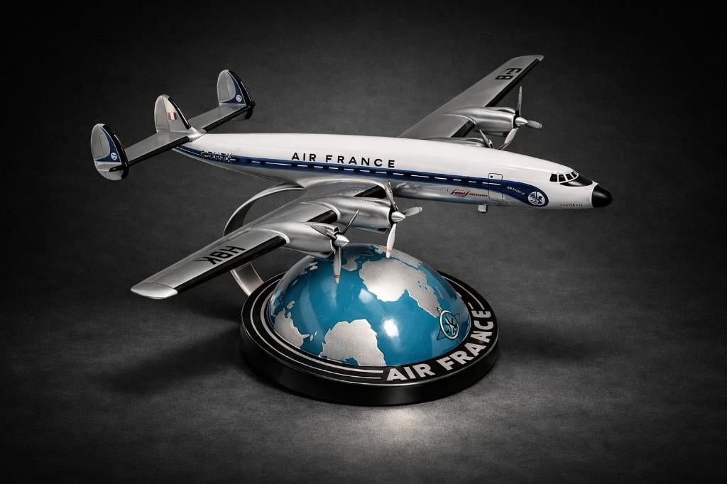 Lockheed Super Starliner in de kleuren van Air France, Verzamelen, Ophalen, Zo goed als nieuw, Schaalmodel